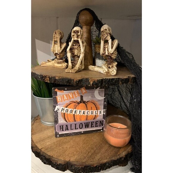 Lot of Halloween Tiered Tray Decor - Picture 4 of 4